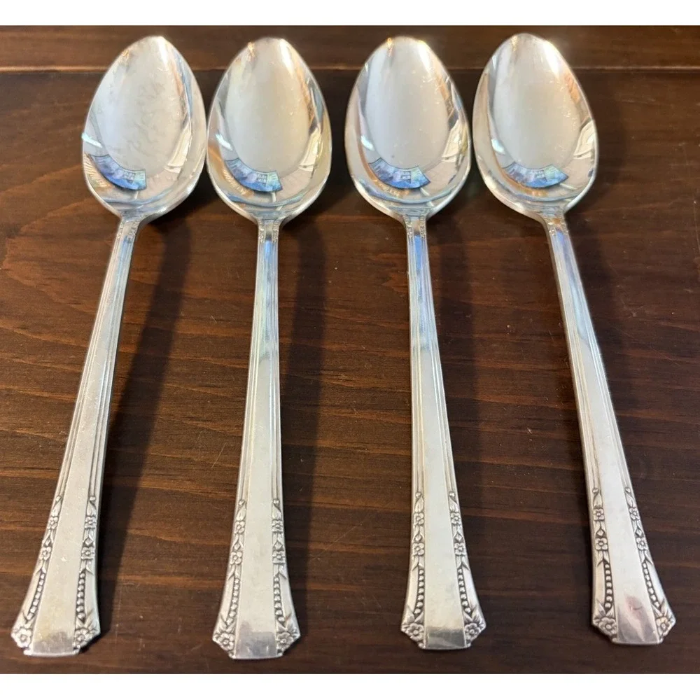 Oneida 1881 Rogers Floral Queen Silverplate Tablespoons Serving Spoons Set of 4